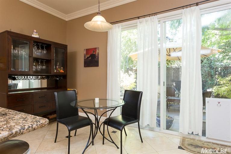 6031 Roswitha Ct, Carmichael, CA 95608 photo 5
