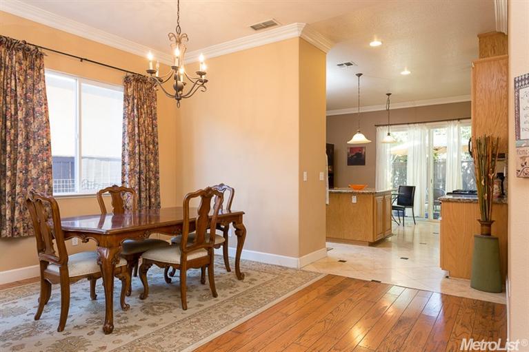 6031 Roswitha Ct, Carmichael, CA 95608 photo 3