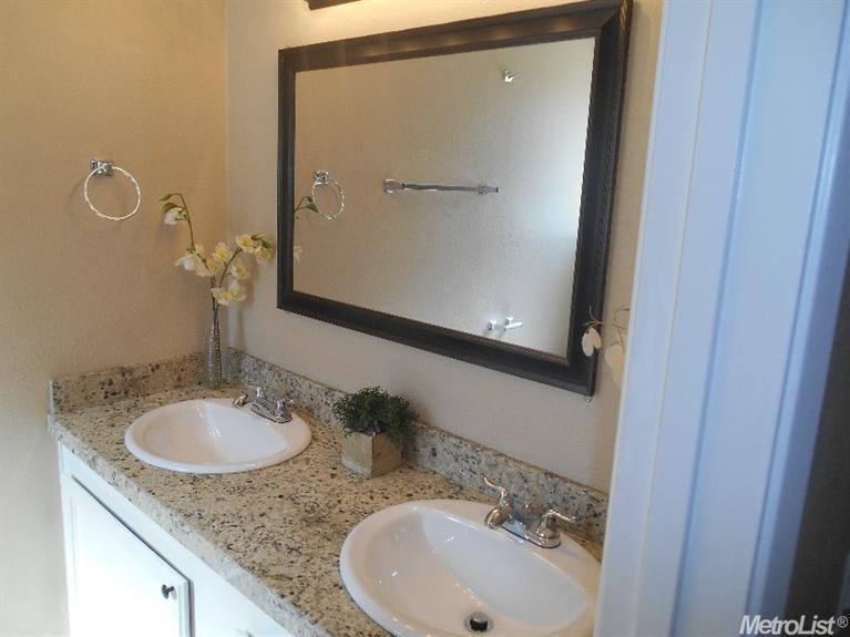 5372 Vichy Cir, Antelope, CA 95843 photo 10
