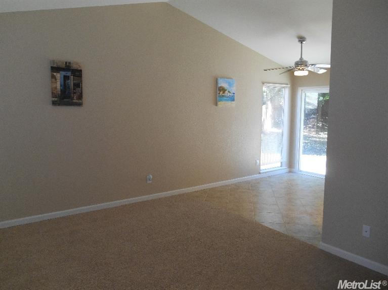 5372 Vichy Cir, Antelope, CA 95843 photo 3