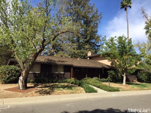 1009 Los Robles St, Davis, CA 95618 photo 1