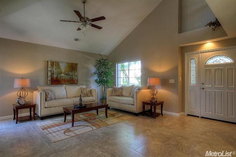 270 Cedar Mountain Dr, Tracy, CA 95376 photo 2