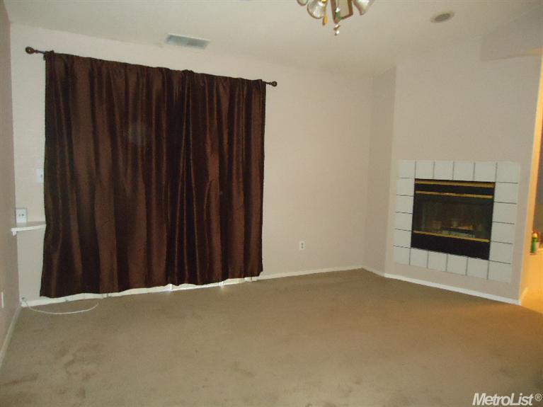 1002 Munchkin Dr, Modesto, CA 95351 photo 9