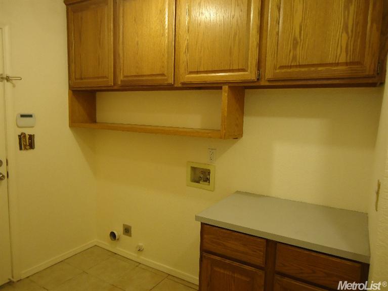 1002 Munchkin Dr, Modesto, CA 95351 photo 17