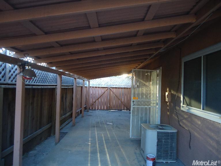 1002 Munchkin Dr, Modesto, CA 95351 photo 15