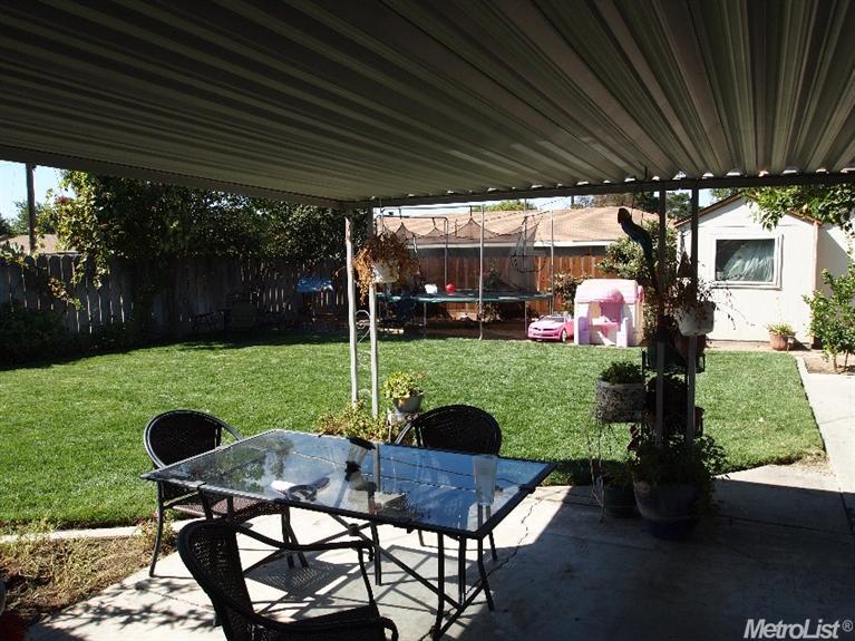 457 Elm Ave, Manteca, CA 95336 photo 2