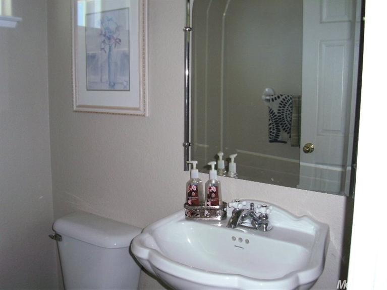 2553 Sequoia St, Lodi, CA 95242 photo 11
