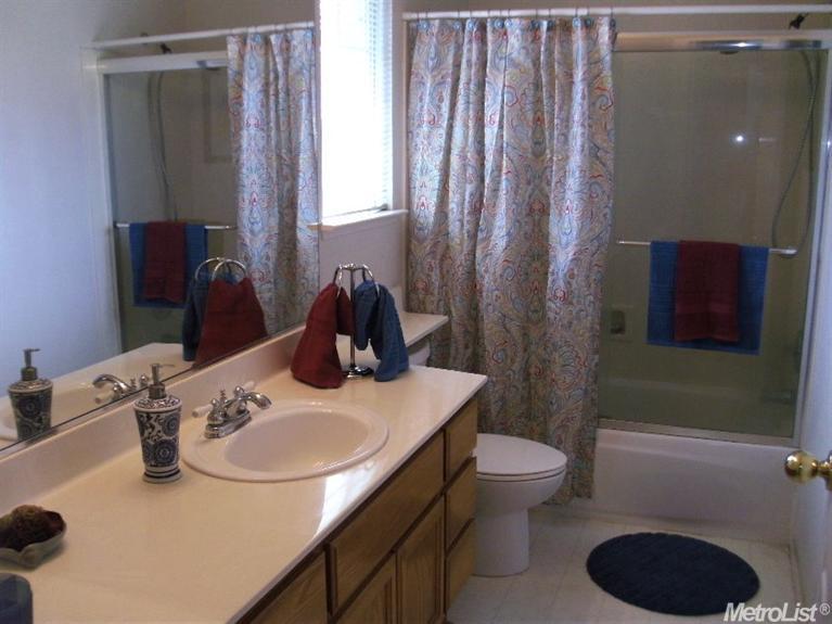 2553 Sequoia St, Lodi, CA 95242 photo 22