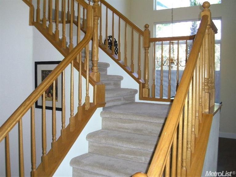 2553 Sequoia St, Lodi, CA 95242 photo 4