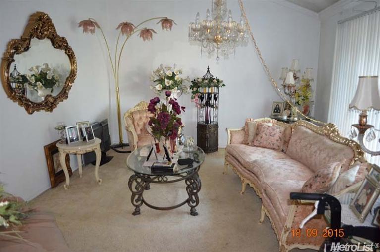 720 Cling Ct, Modesto, CA 95351 photo 2