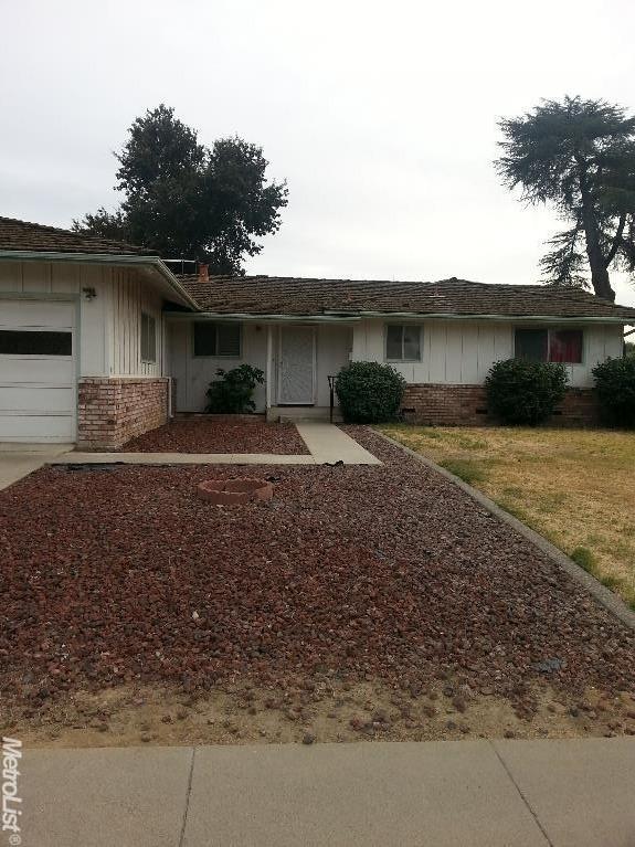 2204 Glasgow Dr, Ceres, CA 95307 photo 2