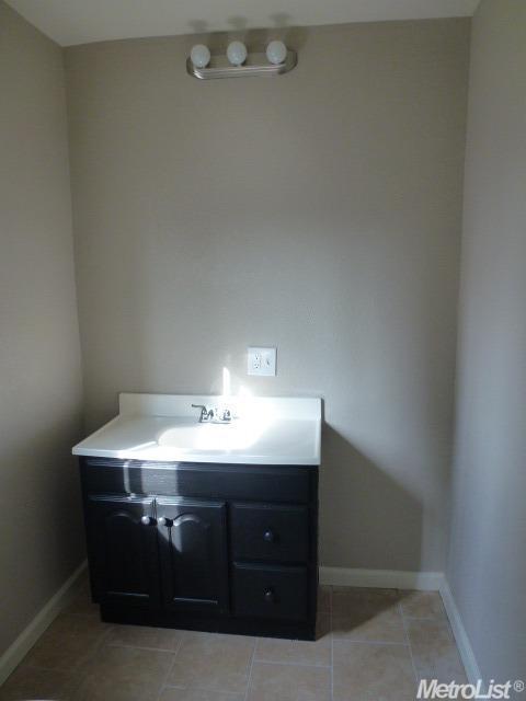 1655 Gene Rd, Ceres, CA 95307 photo 7