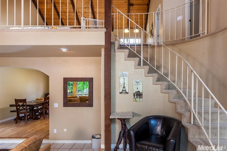 7036 Pine View Dr, Folsom, CA 95630 photo 4