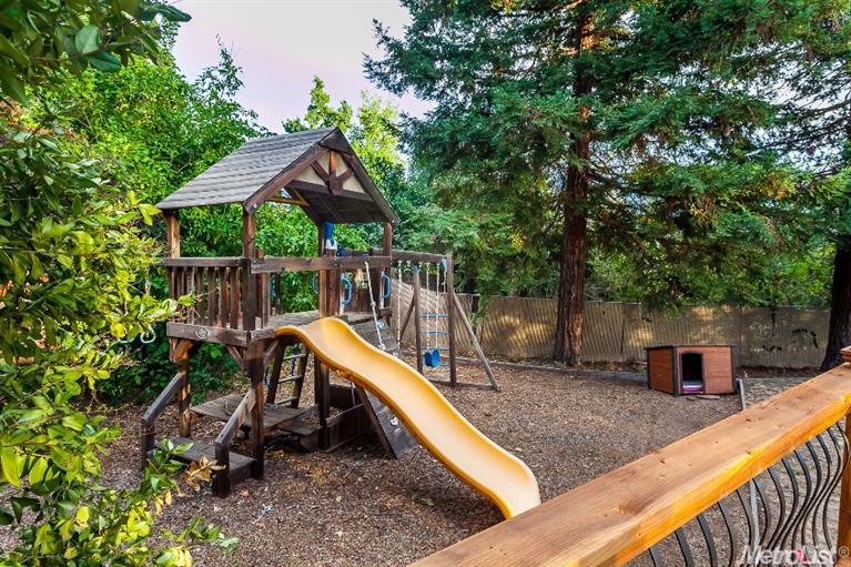 7036 Pine View Dr, Folsom, CA 95630 photo 24
