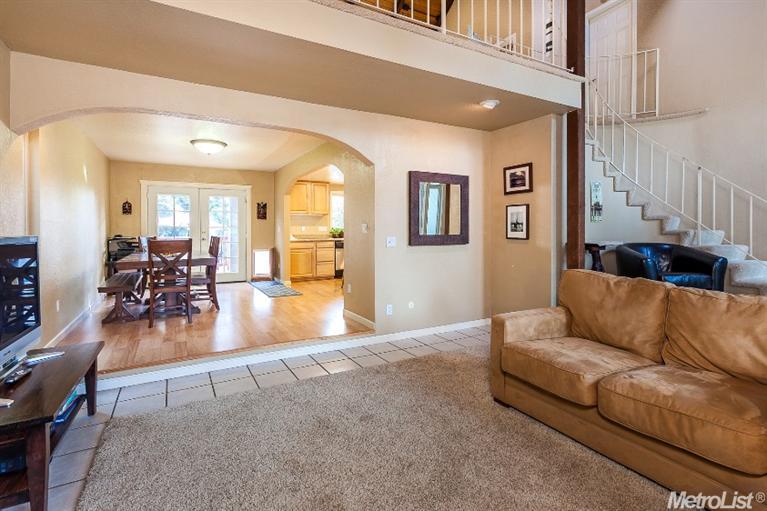 7036 Pine View Dr, Folsom, CA 95630 photo 5