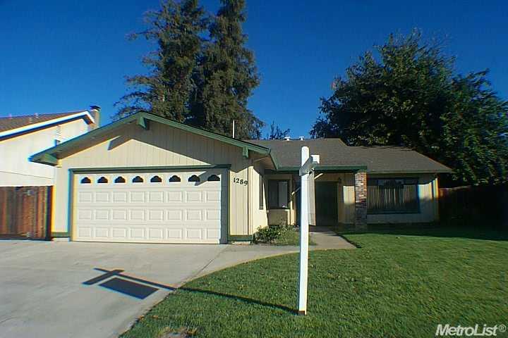 1289 Wimbledon Way, Manteca, CA 95336 photo 1