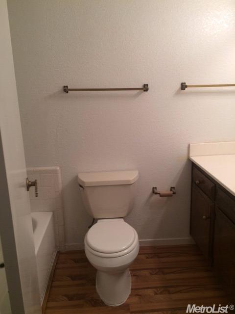 1289 Wimbledon Way, Manteca, CA 95336 photo 8