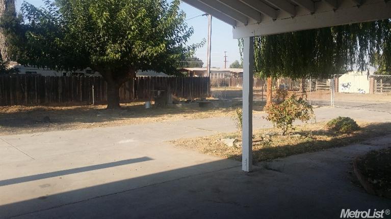 5325 Avenue D, Modesto, CA 95358 photo 4