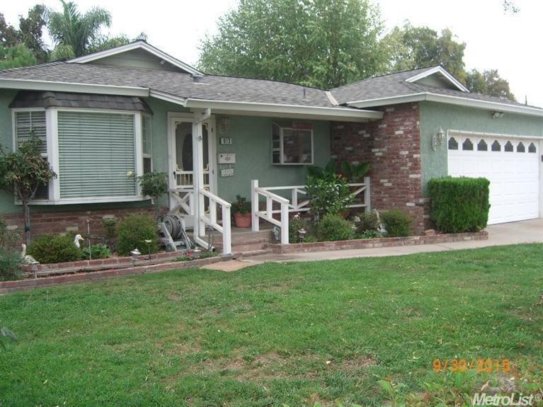 913 Pasadena Ln, Modesto, CA 95350 photo 2
