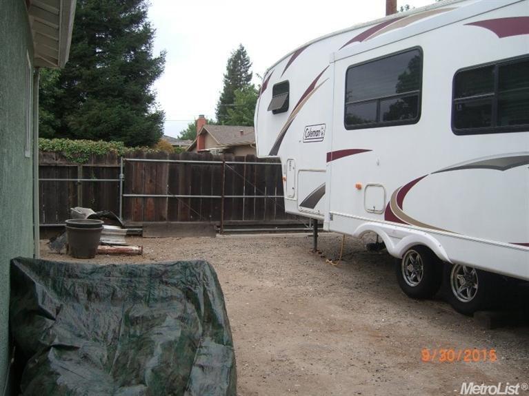 913 Pasadena Ln, Modesto, CA 95350 photo 4