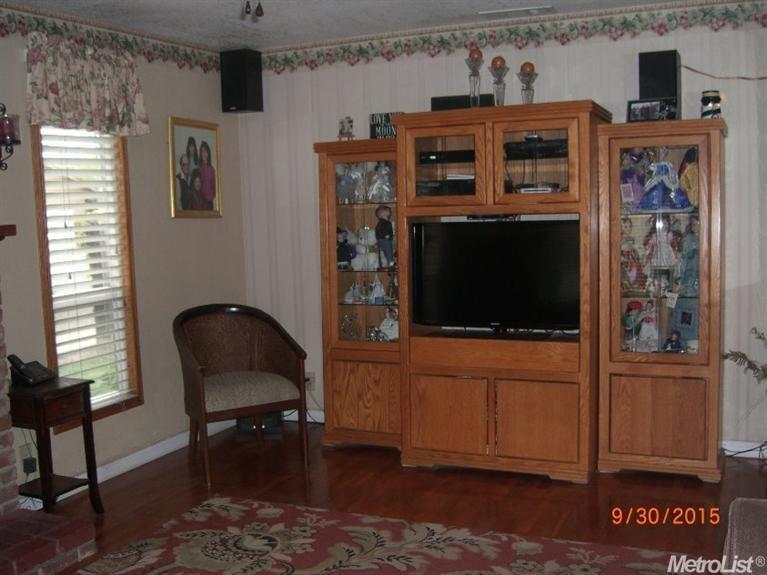 913 Pasadena Ln, Modesto, CA 95350 photo 8