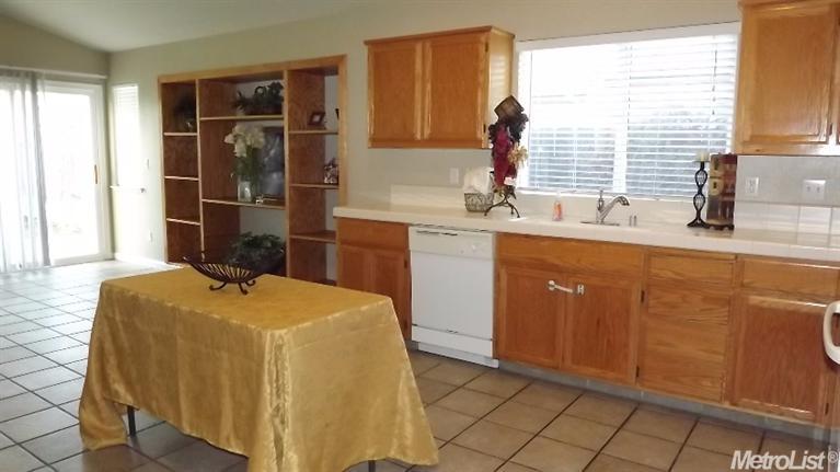 3408 Kee Ln, Modesto, CA 95355 photo 4