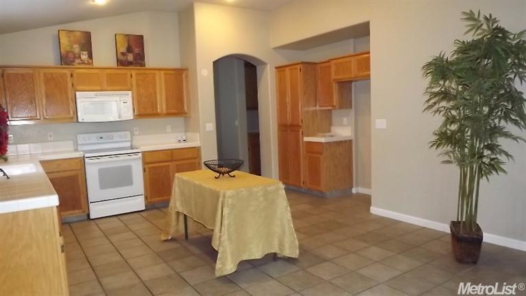 3408 Kee Ln, Modesto, CA 95355 photo 7