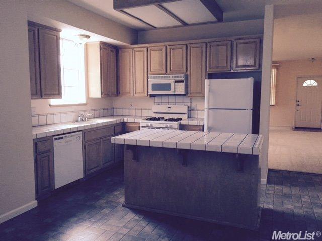 413 Creekside Way, Winters, CA 95694 photo 5