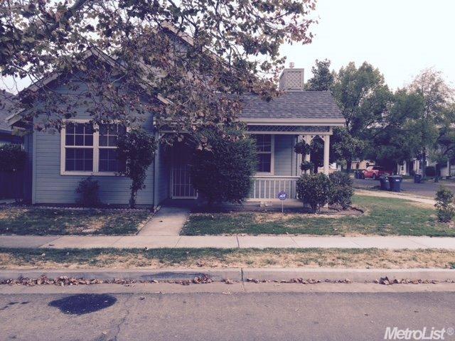 413 Creekside Way, Winters, CA 95694 photo 1