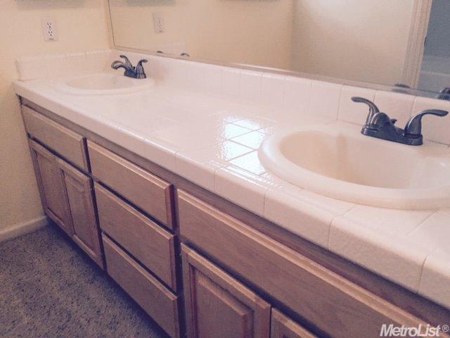 413 Creekside Way, Winters, CA 95694 photo 8