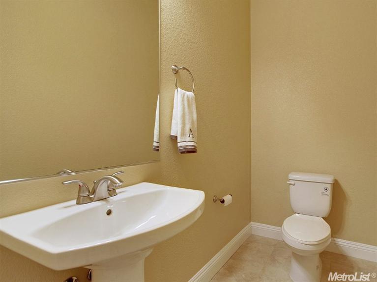 6000 Natalee Ln, Carmichael, CA 95608 photo 13