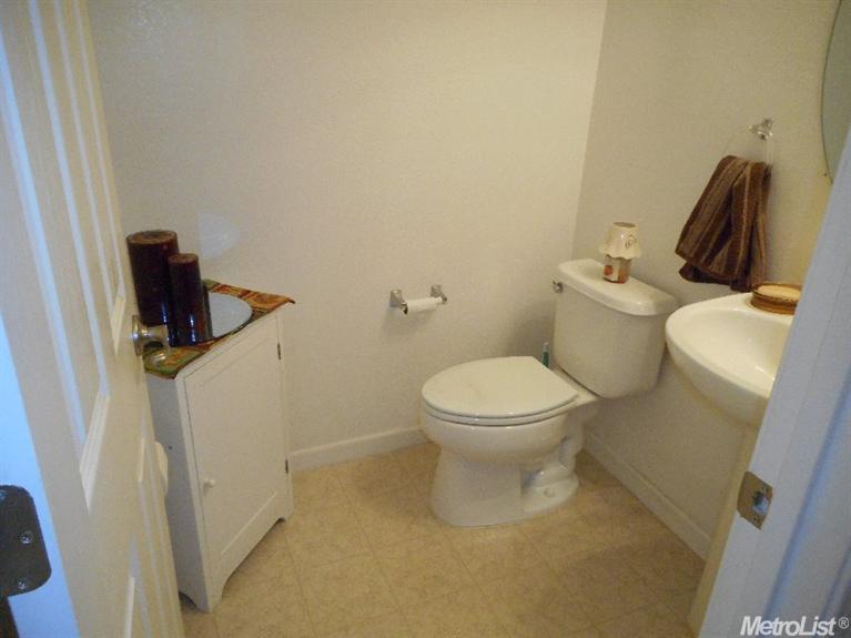 1101 Van Gogh Ln, Patterson, CA 95363 photo 6