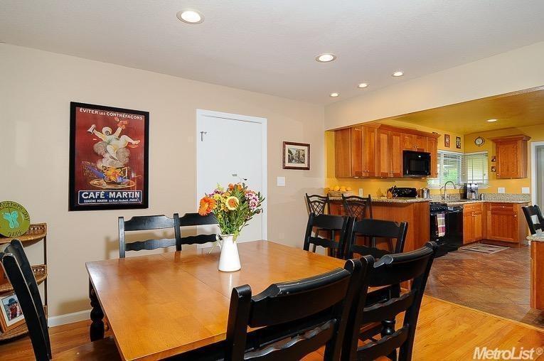 4512 Longhorn St, Carmichael, CA 95608 photo 2