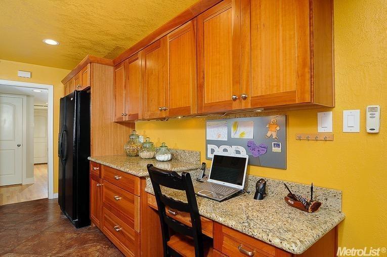 4512 Longhorn St, Carmichael, CA 95608 photo 4