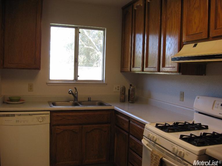 1899 9th Ave, Olivehurst, CA 95961 photo 2