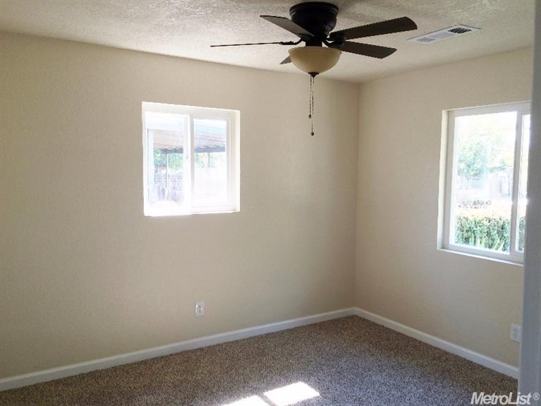 444 Gage St, Planada, CA 95365 photo 12