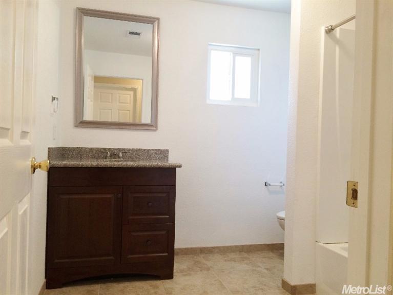 444 Gage St, Planada, CA 95365 photo 14