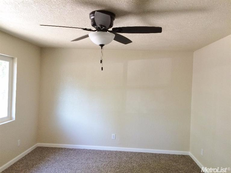 444 Gage St, Planada, CA 95365 photo 7
