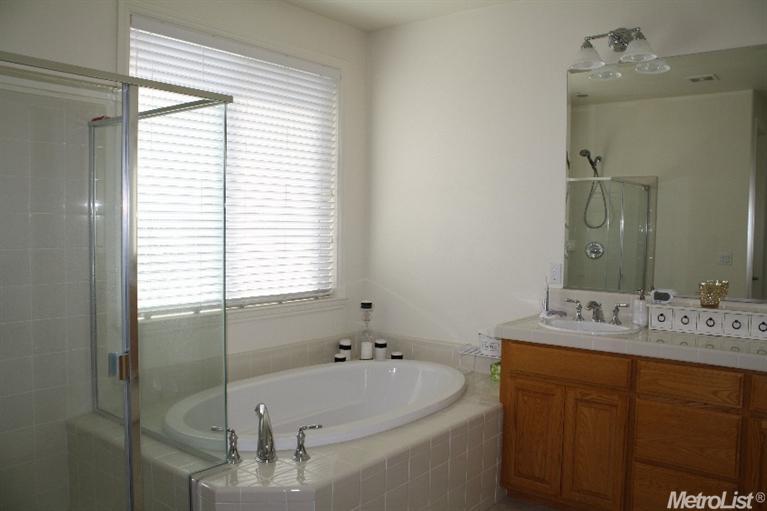 2436 Kaslin Dr, Modesto, CA 95355 photo 5
