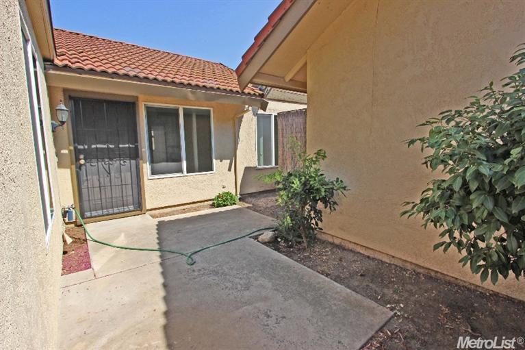 1109 Sylvan Meadows Dr, Modesto, CA 95356 photo 1