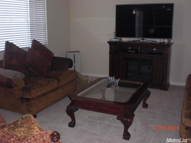 1075 Nello Way, Manteca, CA 95337 photo 13