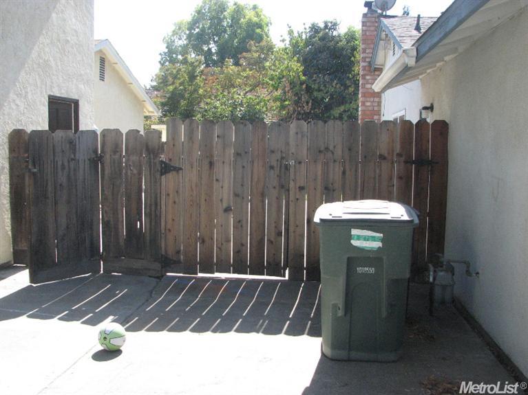 1024 Noarco, Modesto, CA 95356 photo 8