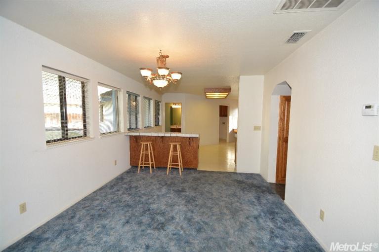 1009 Changason Way, Modesto, CA 95351 photo 7