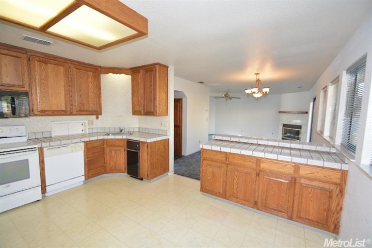 1009 Changason Way, Modesto, CA 95351 photo 10