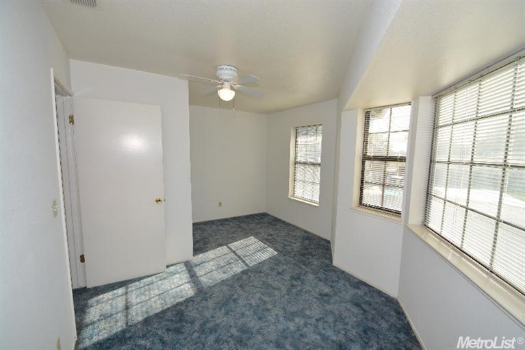 1009 Changason Way, Modesto, CA 95351 photo 13