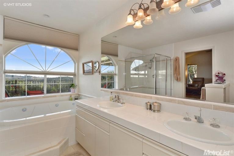 13837 Range Ct, Auburn, CA 95602 photo 8