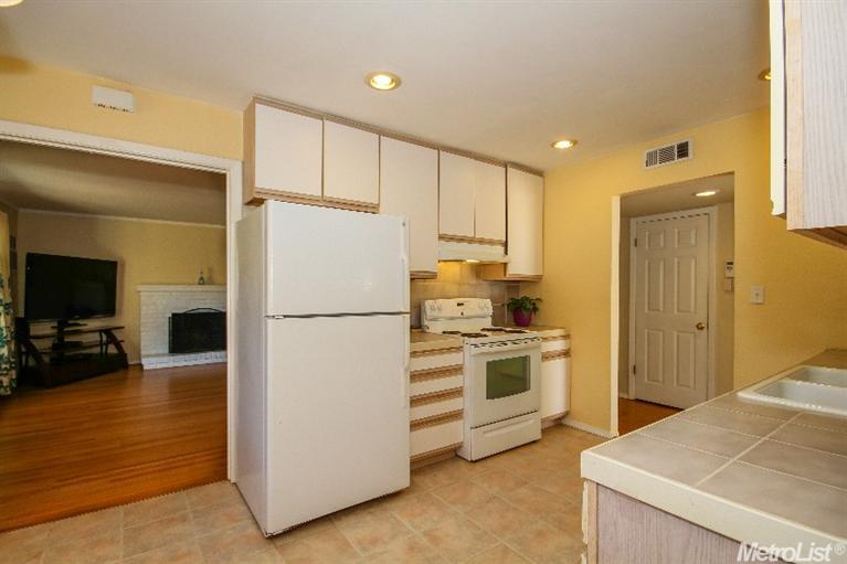 3112 Terry Way, Carmichael, CA 95608 photo 6