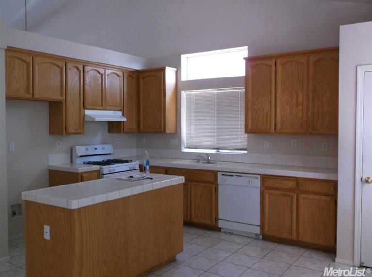 1728 W Laurelgrove Ln, Tracy, CA 95376 photo 6