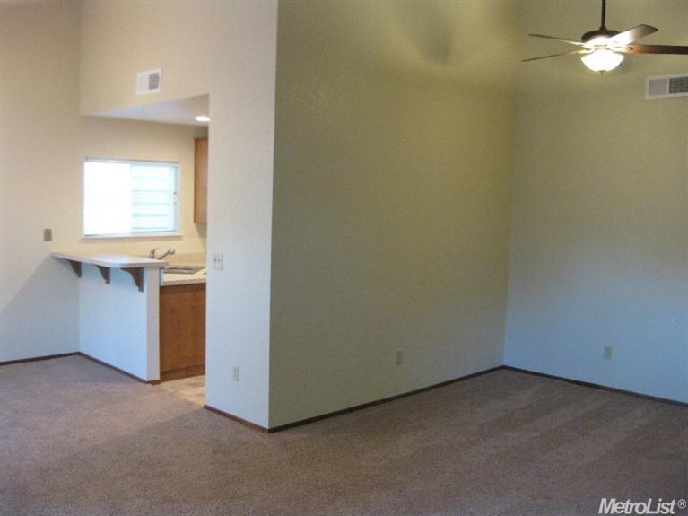 2260 Chelmsford Dr, Modesto, CA 95356 photo 7