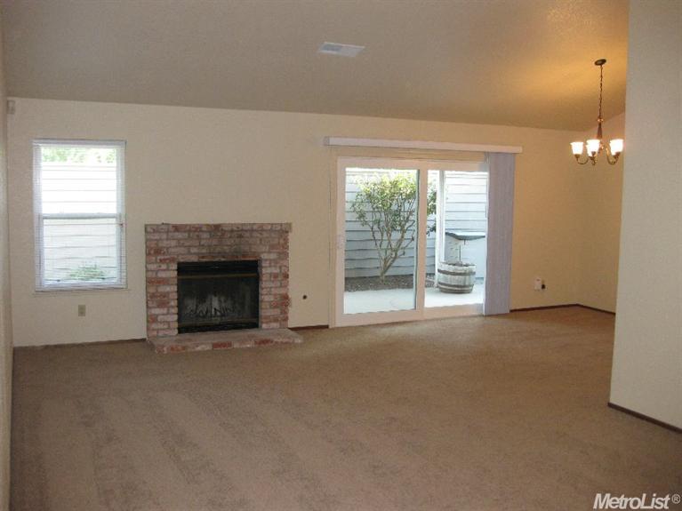 2260 Chelmsford Dr, Modesto, CA 95356 photo 9